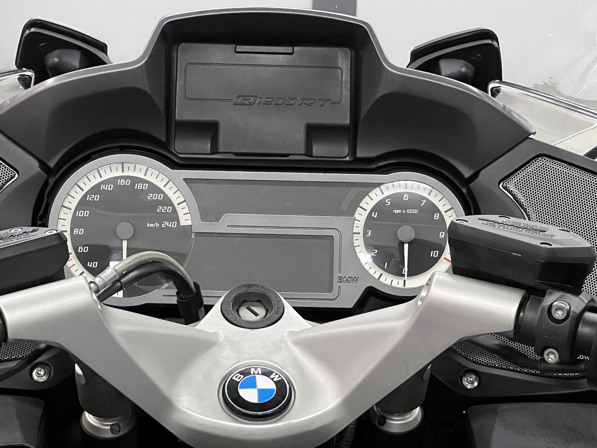 BMW R1200RT LC_010