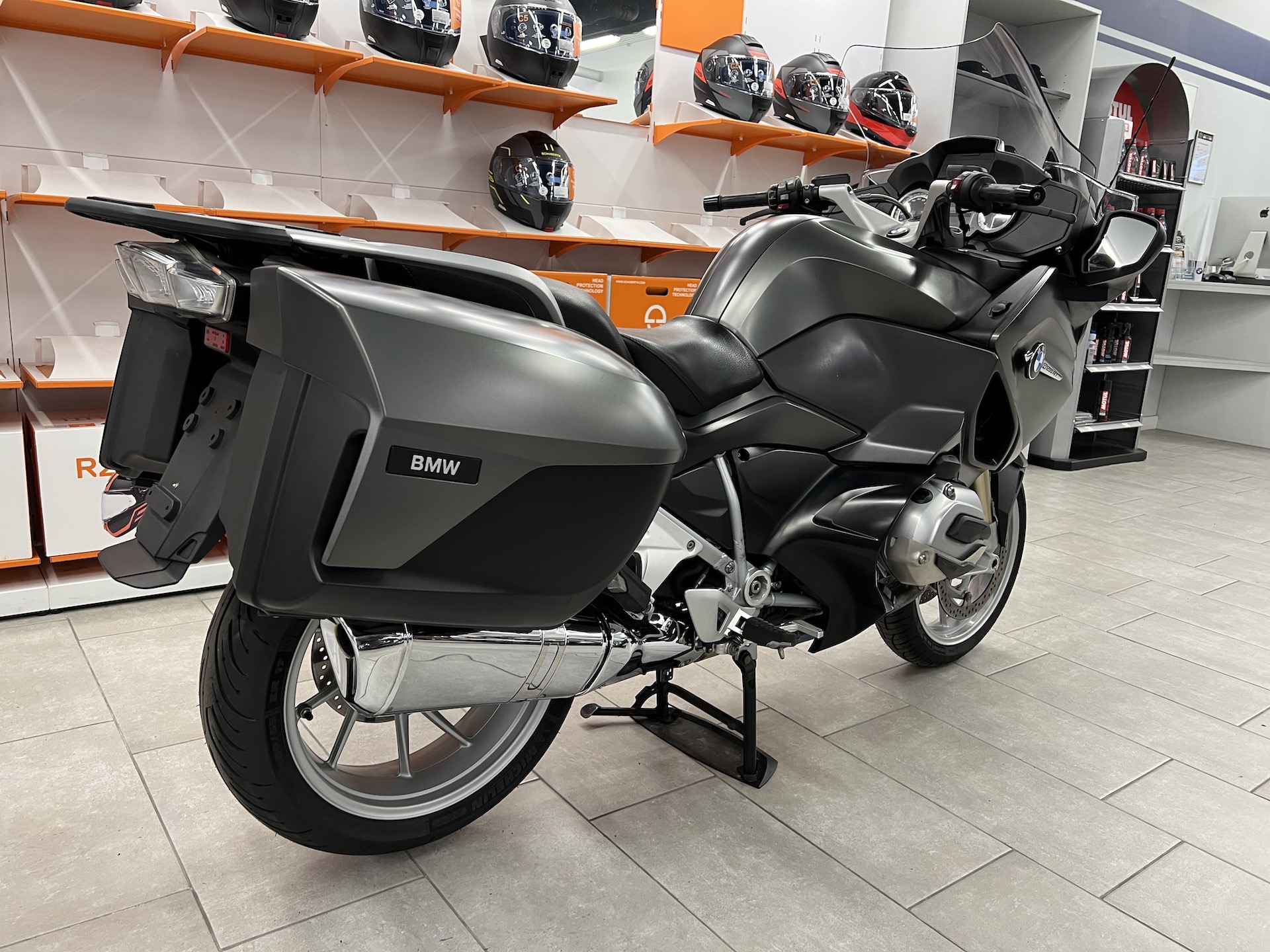 BMW R1200RT LC_03